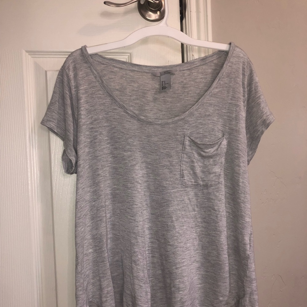 H&M Basic Flowy Grey Pocket Tee